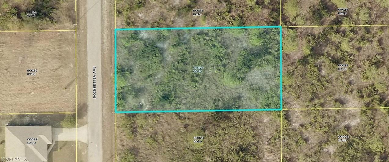 916 Poinsettia Ave., Lehigh Acres, FL 33972