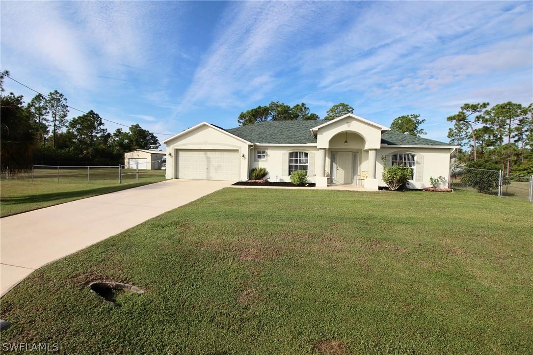 611 Hines Ave., Lehigh Acres, FL 33972