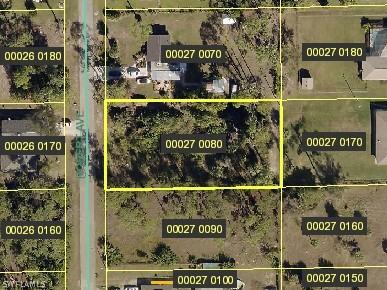 208 Robert Ave., Lehigh Acres, FL 33936
