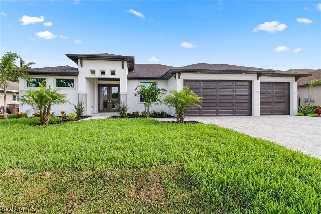 305 SE 20th St., Cape Coral, FL 33990