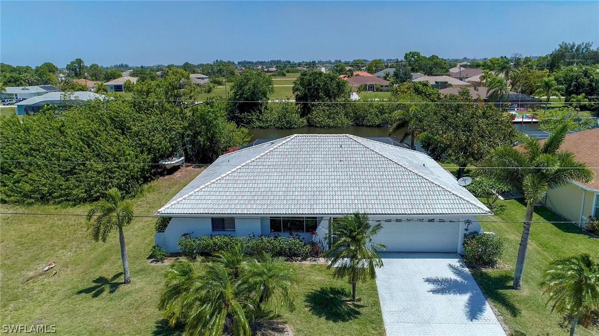 2715 SW 2nd Ter., Cape Coral, FL 33991
