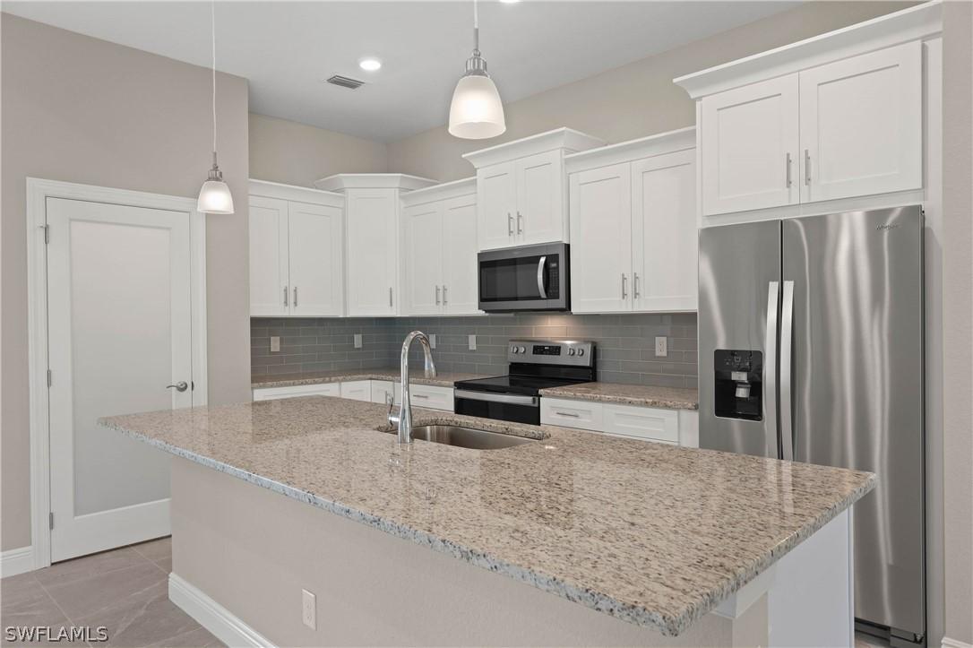 2130 Country Club Blvd., Cape Coral, FL 33990