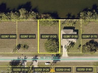 2035 NE 25th Ter., Cape Coral, FL 33909
