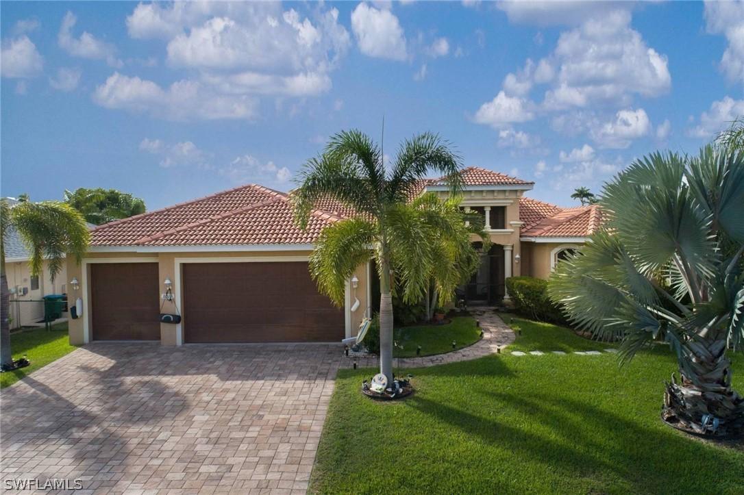 3012 SE 19th Pl., Cape Coral, FL 33904