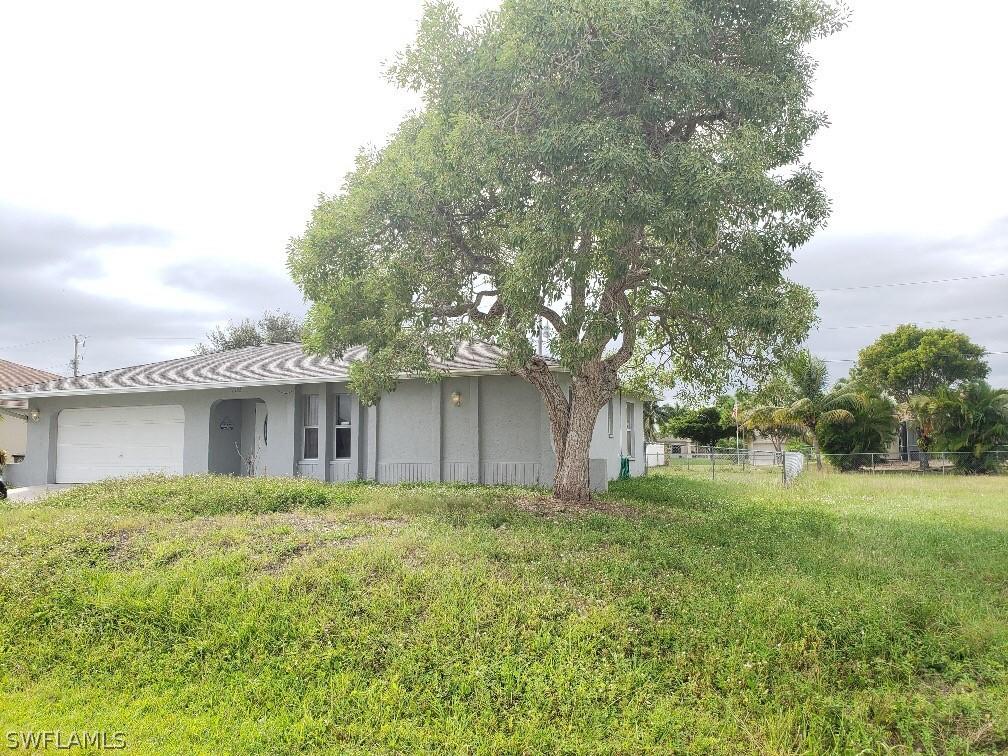 702 NW 17th Ave., Cape Coral, FL 33993