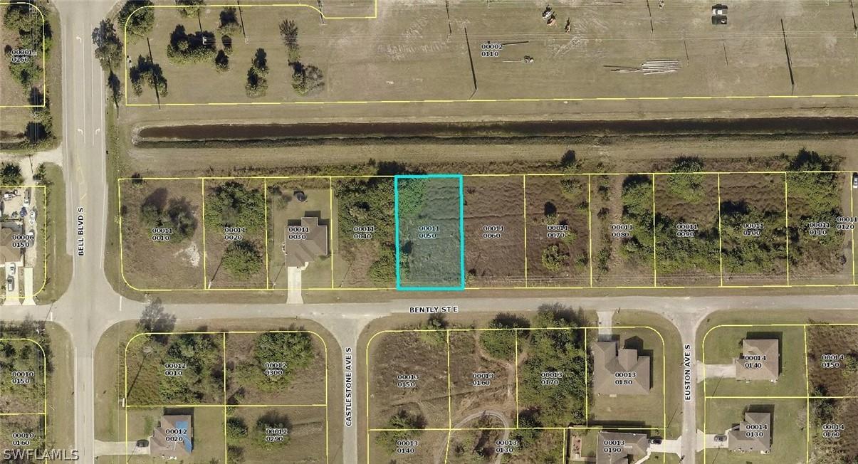 809 Bently St., Lehigh Acres, FL 33974