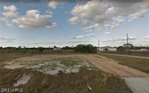 4307 E 15th St., Lehigh Acres, FL 33972
