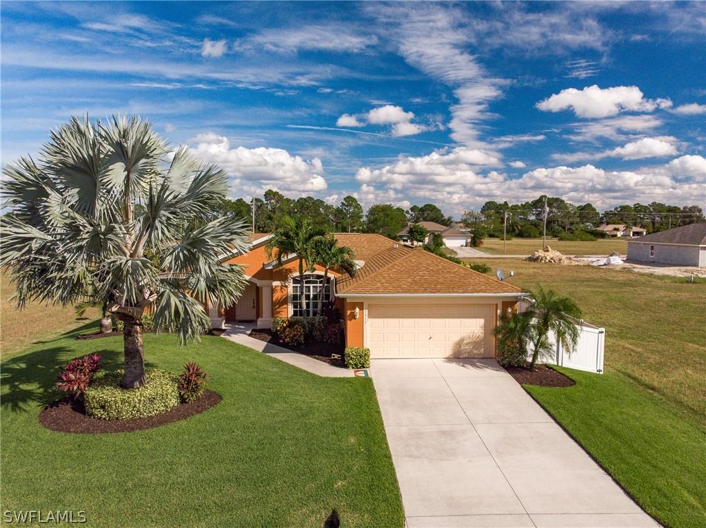 4033 NE 9th Pl., Cape Coral, FL 33909