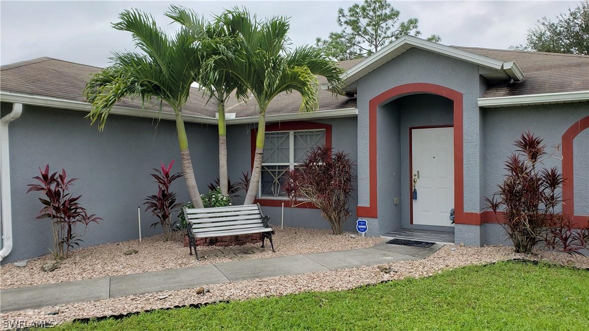 738 Worth Ave., Lehigh Acres, FL 33974