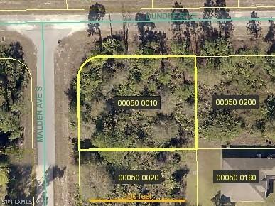 217 Malden Ave., Lehigh Acres, FL 33974