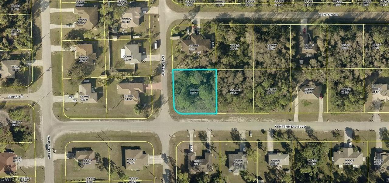5436/5438 Centennial Blvd., Lehigh Acres, FL 33971