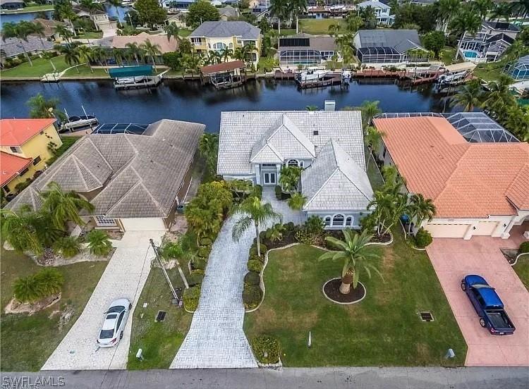 1215 SW 51st St., Cape Coral, FL 33914