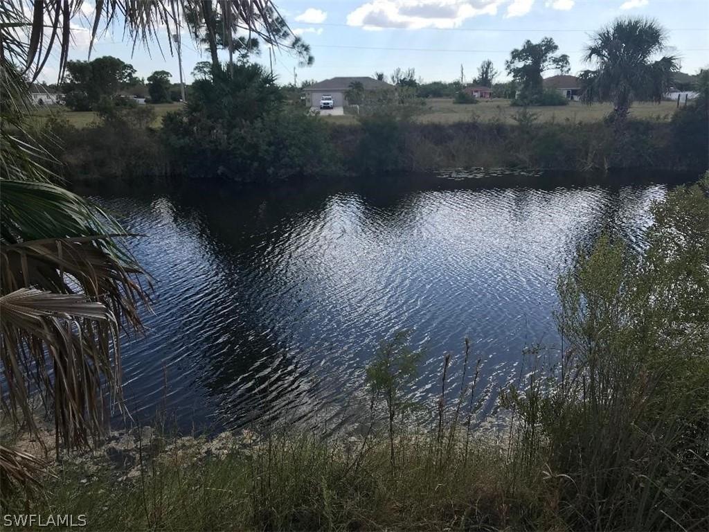 2922 NW 26th St., Cape Coral, FL 33993