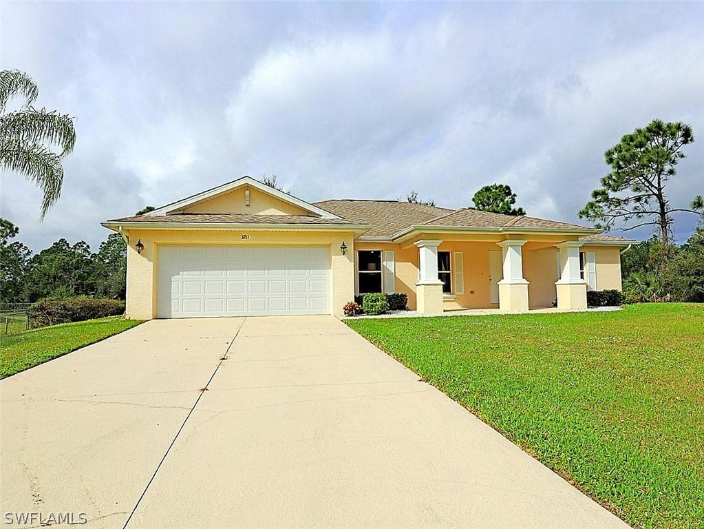 1211 Clayton Ave., Lehigh Acres, FL 33972