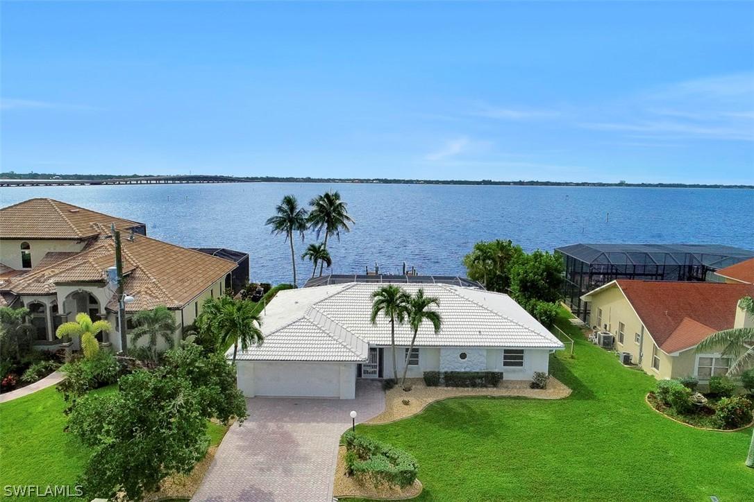 2530 SE 28th St., Cape Coral, FL 33904