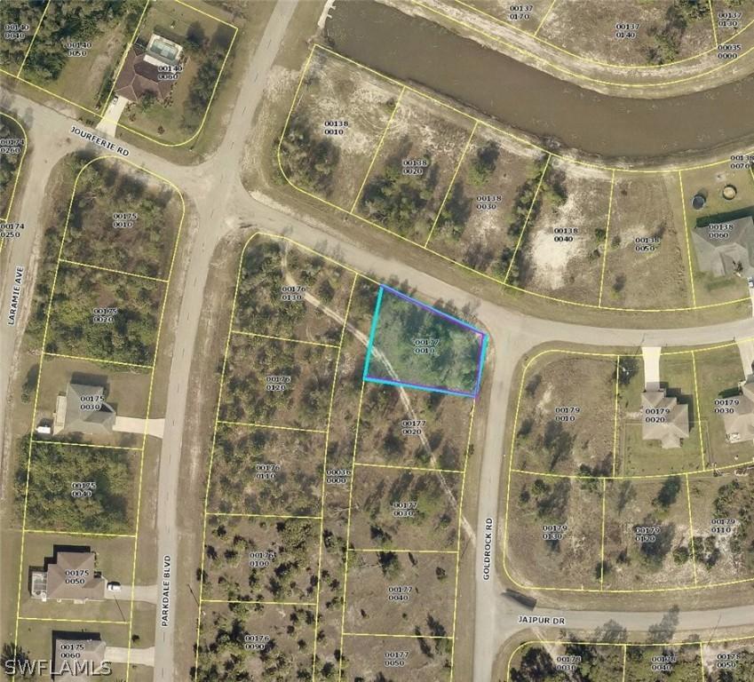 720 Goldrock Rd., Lehigh Acres, FL 33974