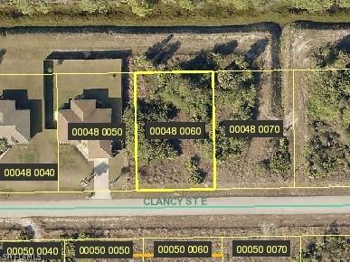 725 Clancy St., Lehigh Acres, FL 33974