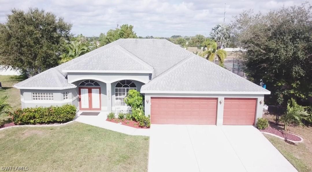 2303 NE 23rd Ter., Cape Coral, FL 33909
