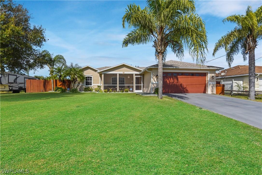 3706 Hyde Park Dr., Fort Myers, FL 33905