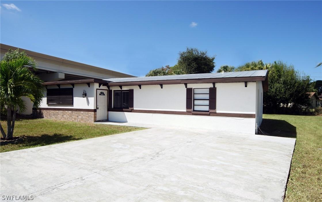 6090 Pompano St., Fort Myers, FL 33919
