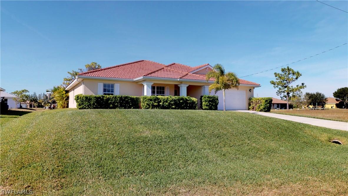 2812 NW 20th Pl., Cape Coral, FL 33993