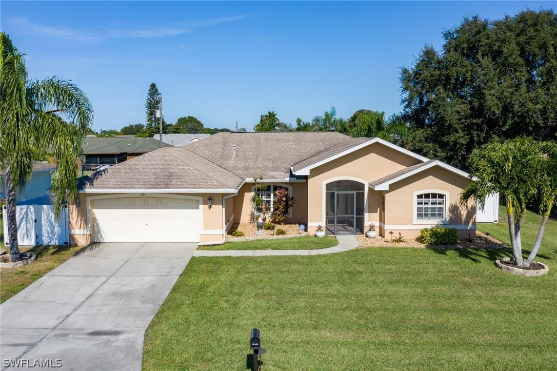 1011 SE 27th Ter., Cape Coral, FL 33904