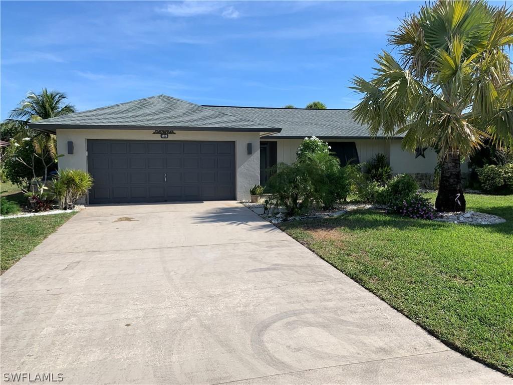 1525 SE 10th Pl., Cape Coral, FL 33990