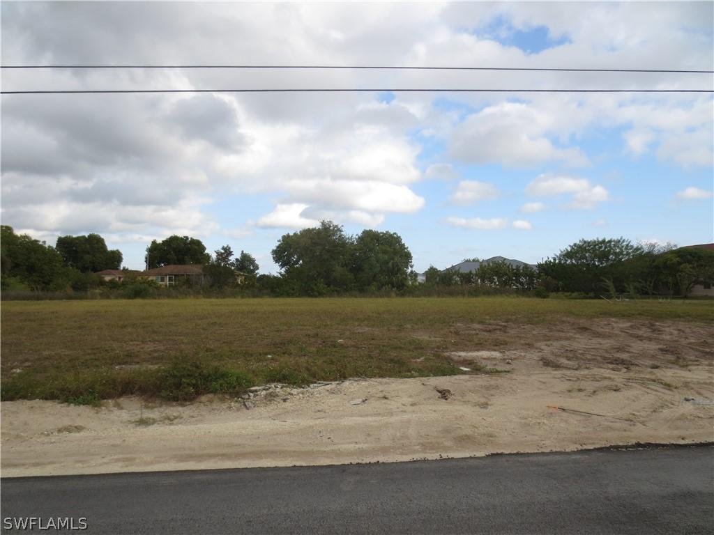 1003 NE 10th Pl., Cape Coral, FL 33909