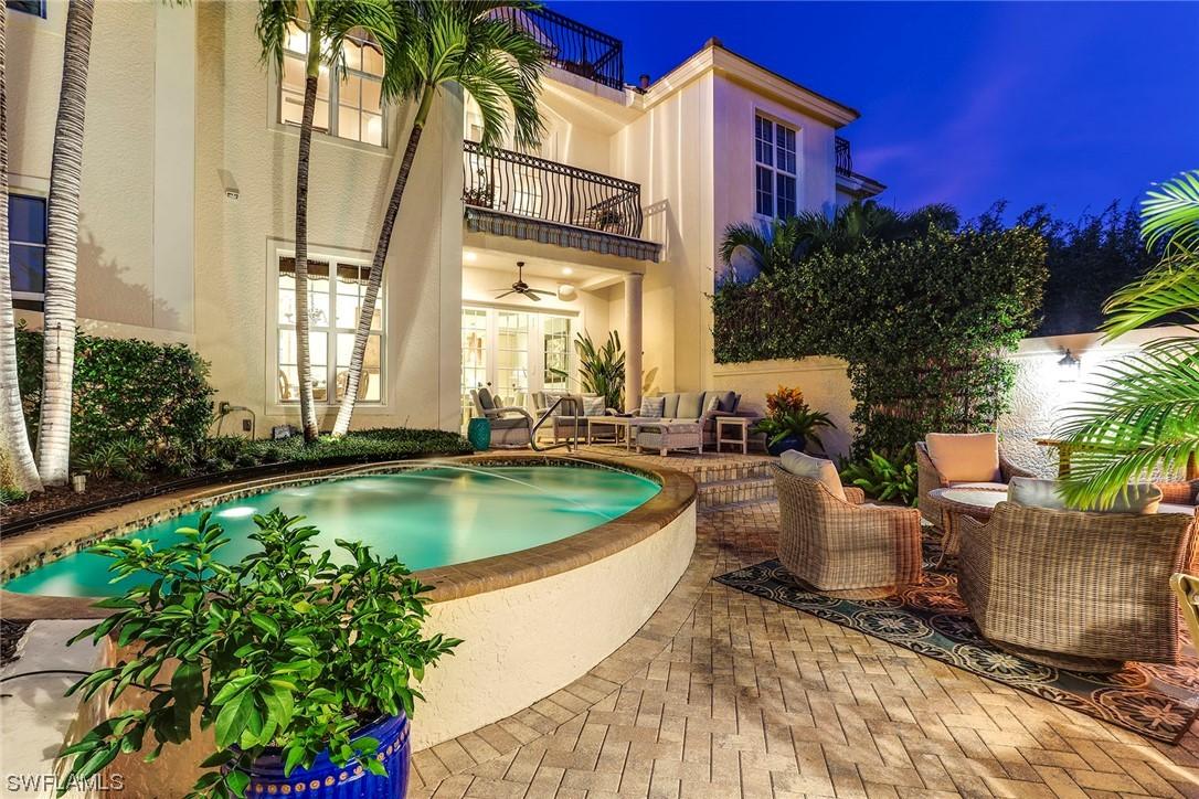 460 11th Ave. #2, Naples, FL 34102