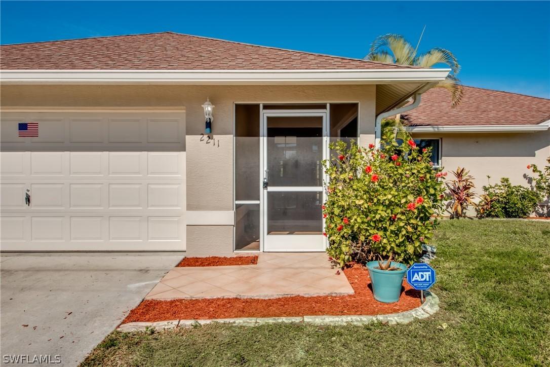 2211 NE 5th Ter., Cape Coral, FL 33909