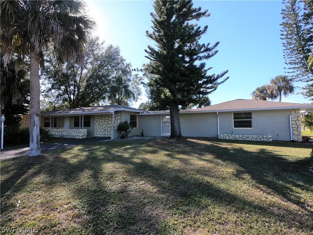 321 5th Ave., Lehigh Acres, FL 33936