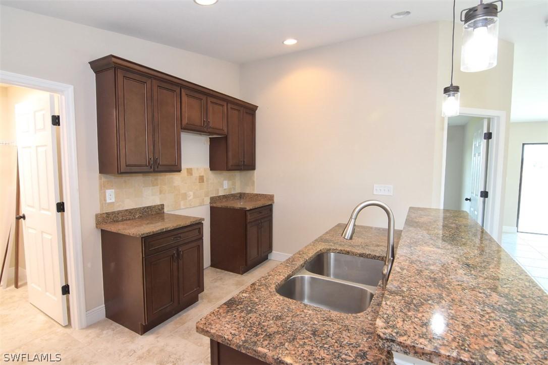 2233 NW 15th St., Cape Coral, FL 33993