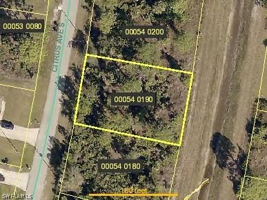 1047 Citrus Ave., Lehigh Acres, FL 33974