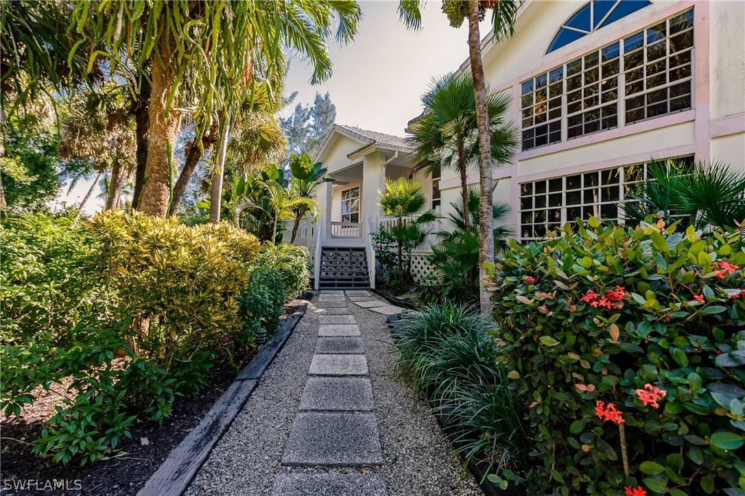335 Cowry Ct., Sanibel, FL 33957