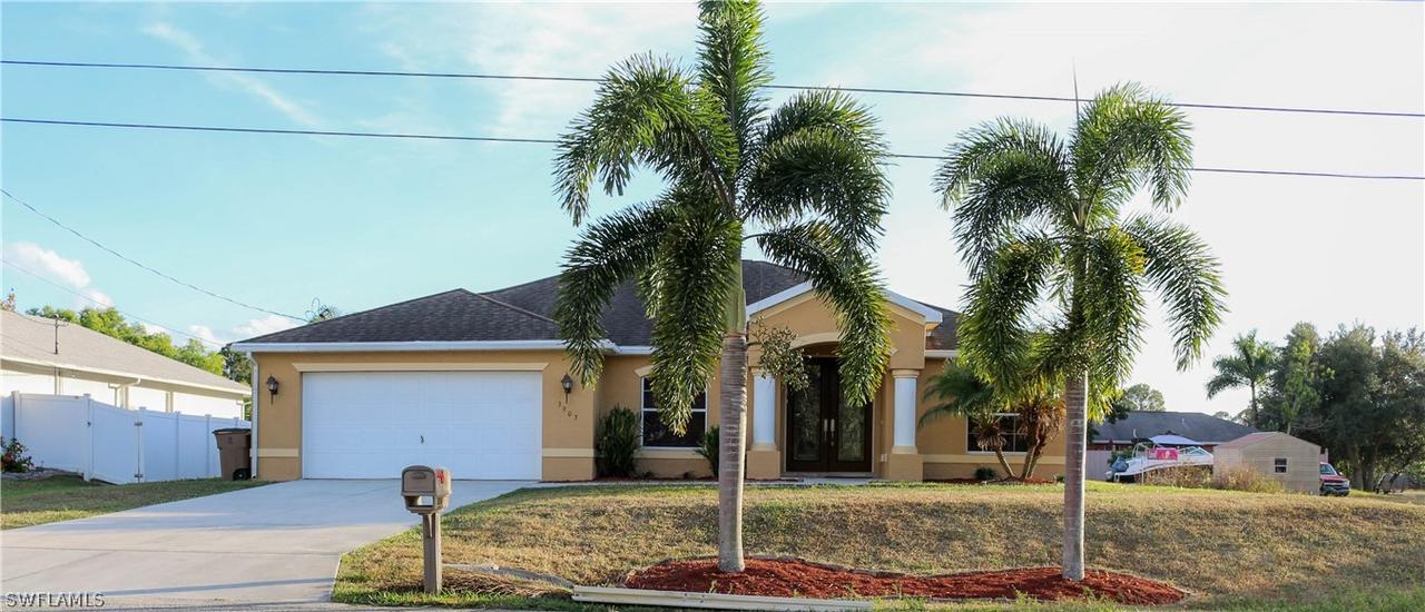 3903 6th St., Lehigh Acres, FL 33971