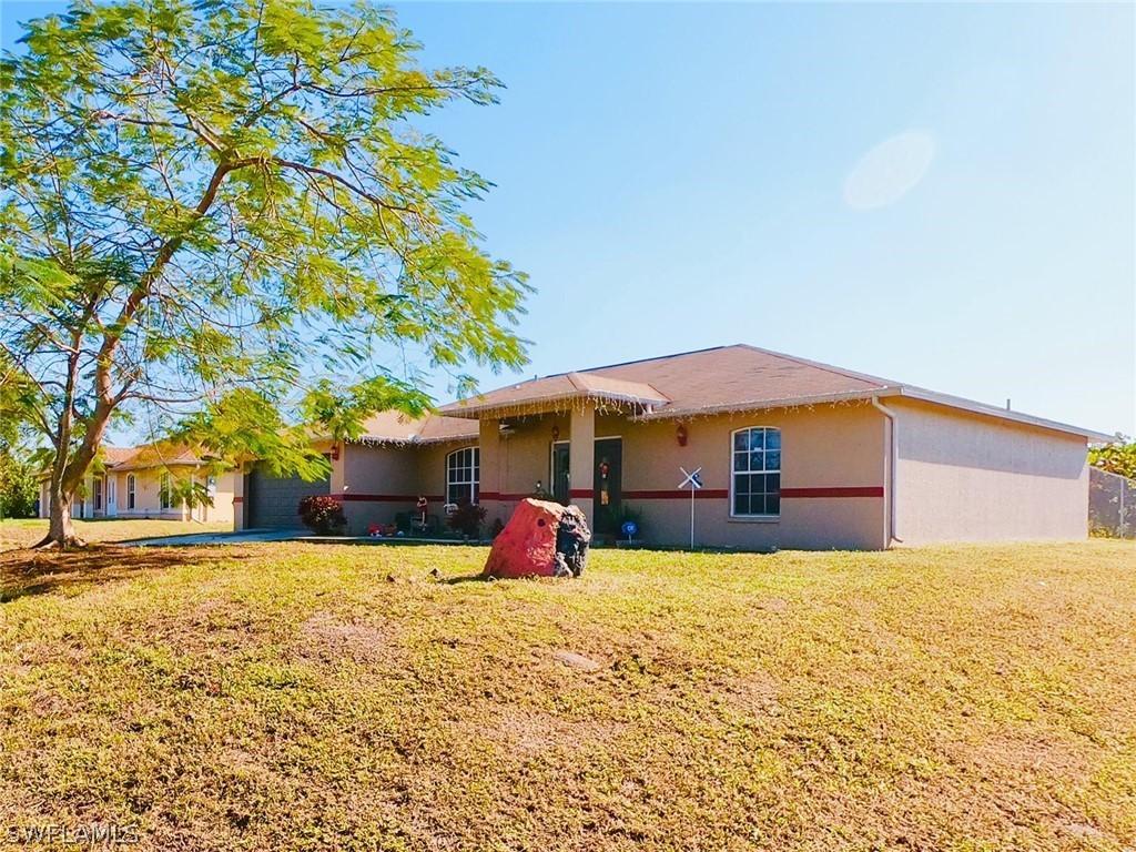 2713 8th St., Lehigh Acres, FL 33971