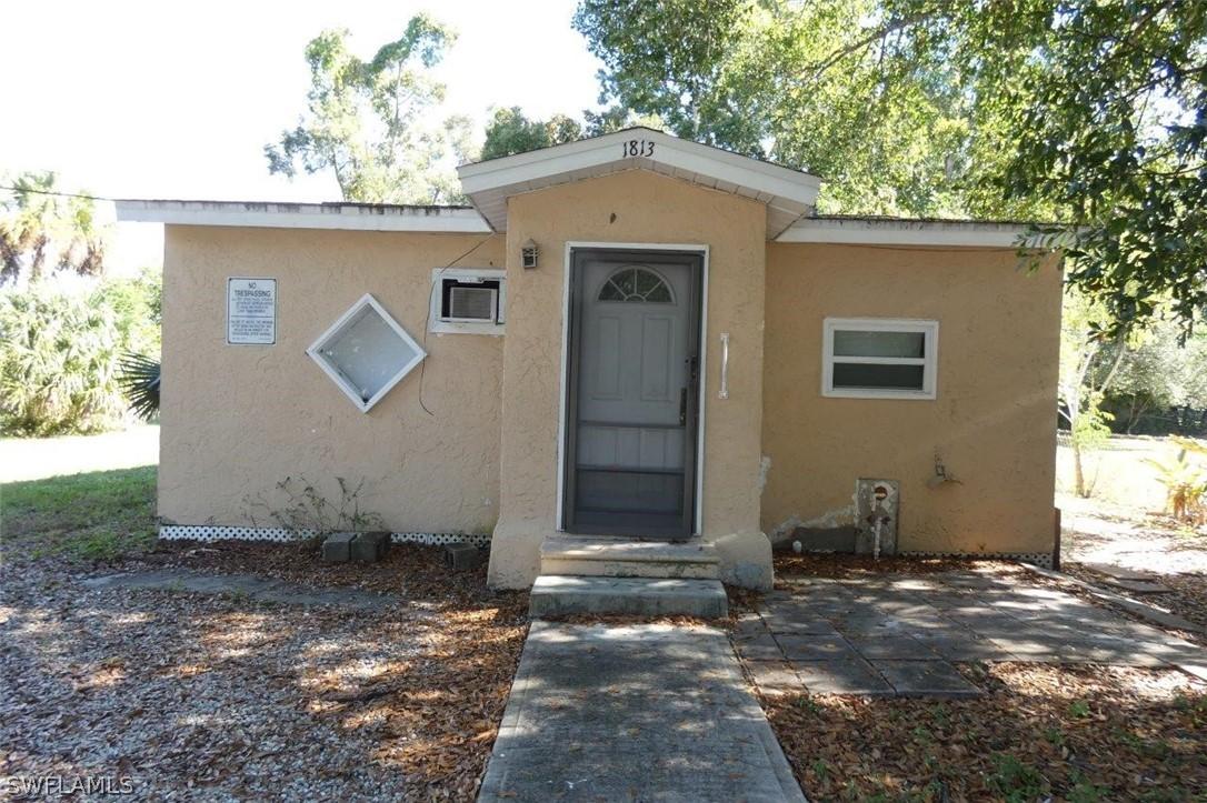 1813 French St., Fort Myers, FL 33916
