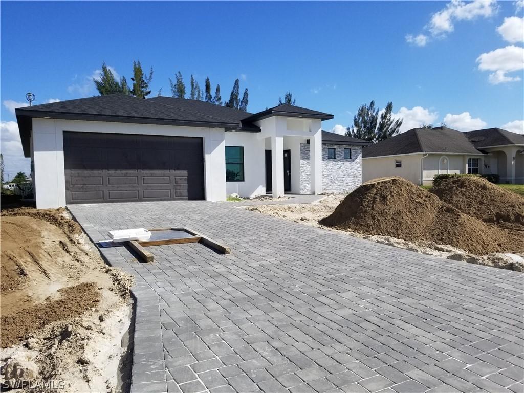 2401 NW 9th Pl., Cape Coral, FL 33993