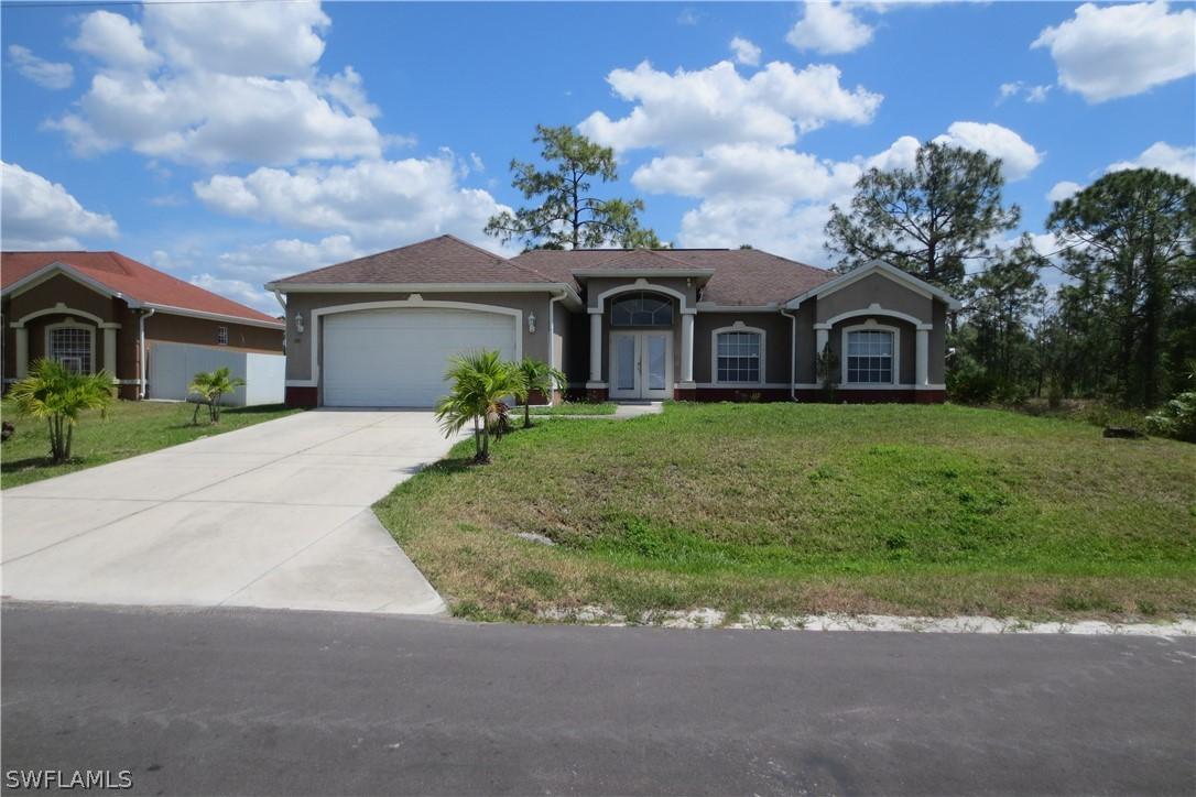 682 Delmonico St., Lehigh Acres, FL 33974