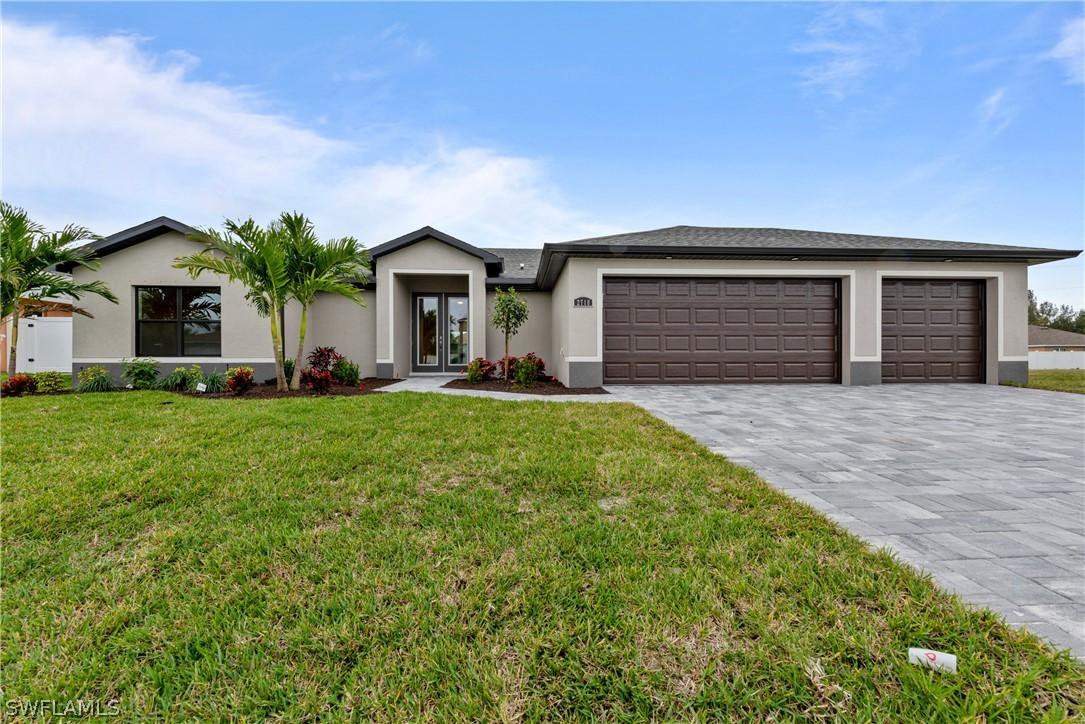 816 SW 11th Ct., Cape Coral, FL 33991