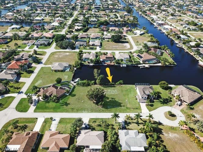 3910 SW 25th Pl., Cape Coral, FL 33914
