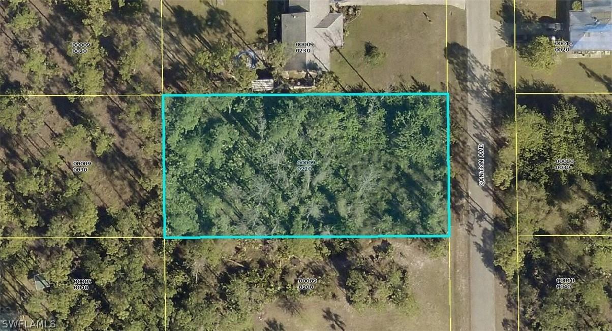 819 Canton Ave., Lehigh Acres, FL 33972