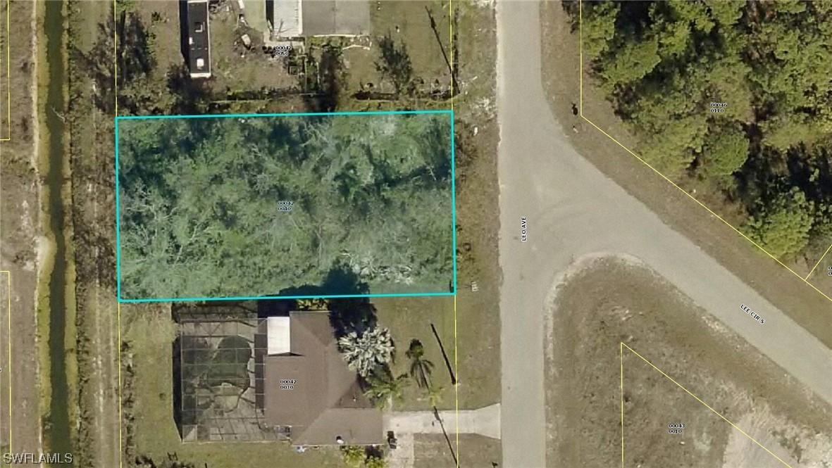 607 Leo Ave., Lehigh Acres, FL 33971