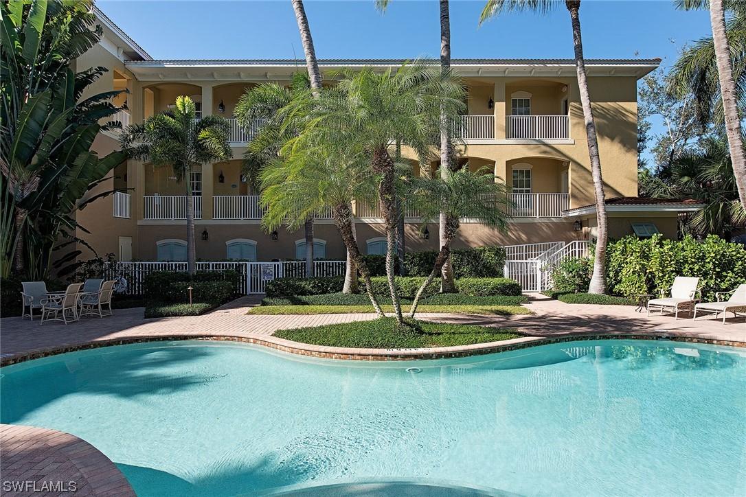 601 7th Ave. #203, Naples, FL 34102