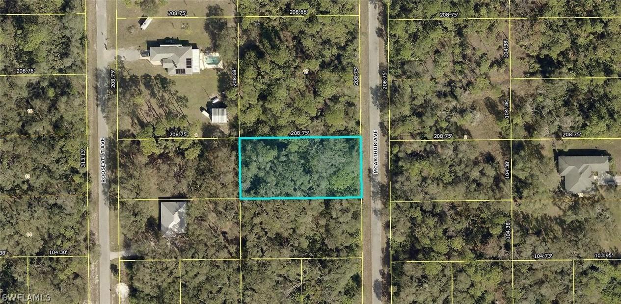 1905 Mcarthur Ave., Lehigh Acres, FL 33972