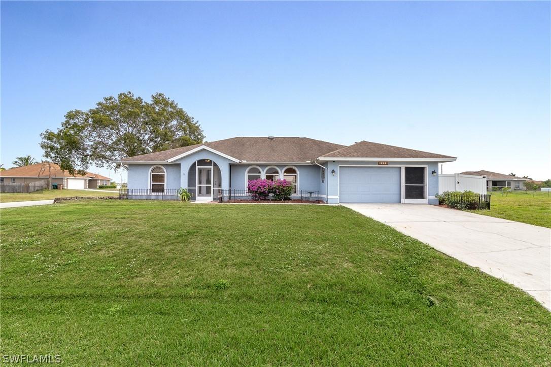 2221 NE 4th Pl., Cape Coral, FL 33909
