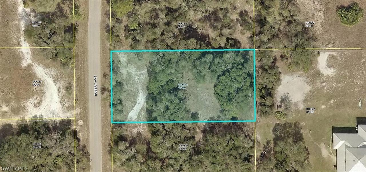 1714 Robert Ave., Lehigh Acres, FL 33972