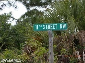 11th St Nw, Naples, FL 34120