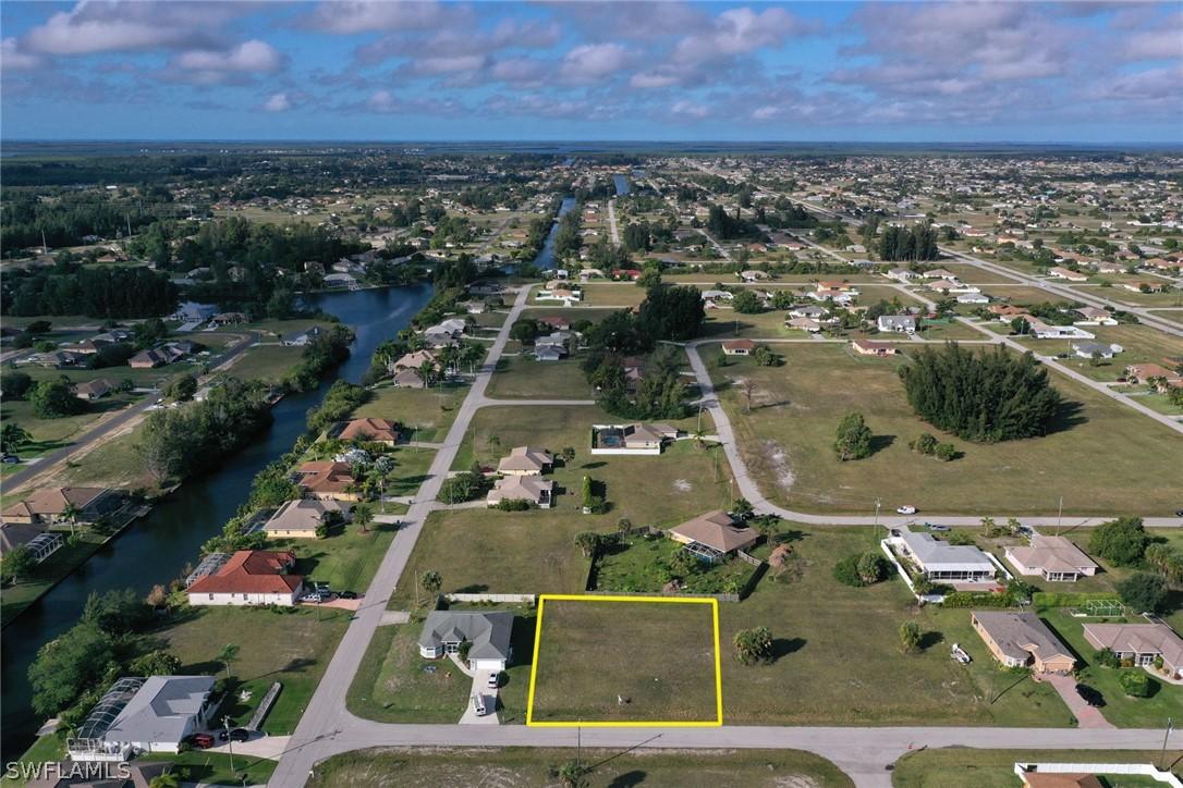 106 SW 19th Pl., Cape Coral, FL 33991