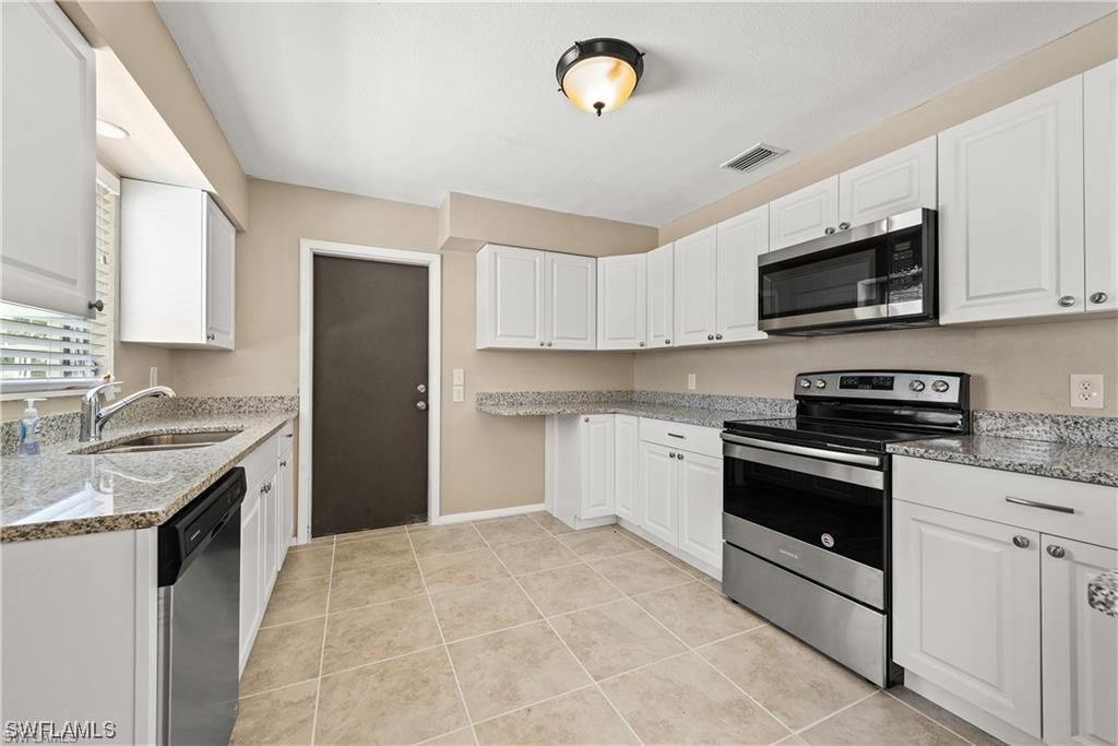 26 Richmond Ave., Lehigh Acres, FL 33936